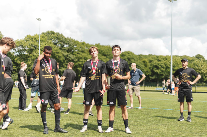 Meistari bæði tímabilin með U19.