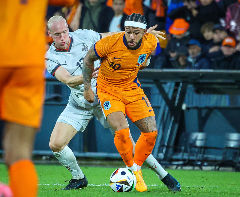 Undankeppni HM: Memphis Depay jafnaði markamet Van Persie
