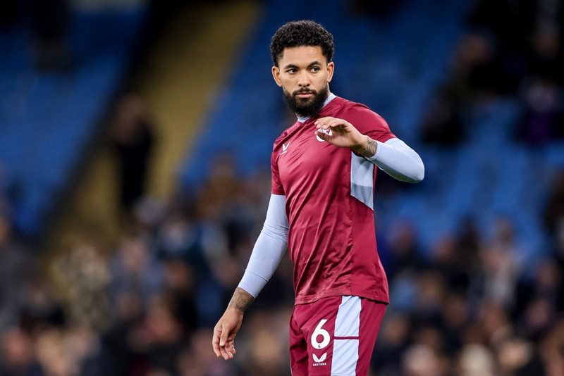 Douglas Luiz.