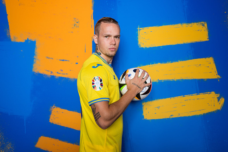 Mykhailo Mudryk.