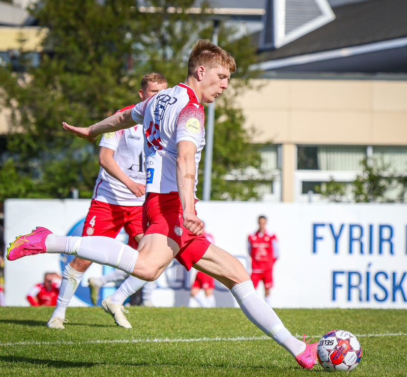 Myndaveisla: Fjölnir vann Þór í fyrsta grasheimaleiknum