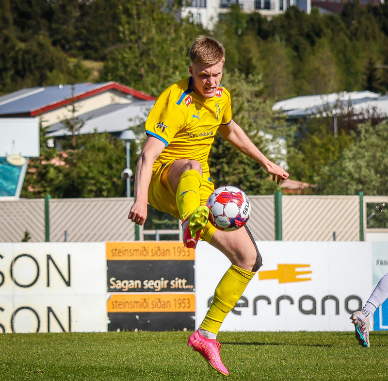 Myndaveisla: Fjölnir vann Þór í fyrsta grasheimaleiknum