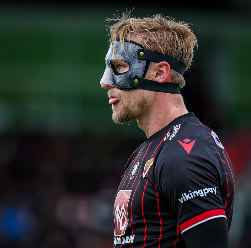 Oliver Ekroth.