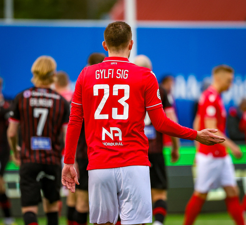 Gylfi var númer 23 hjá Val.