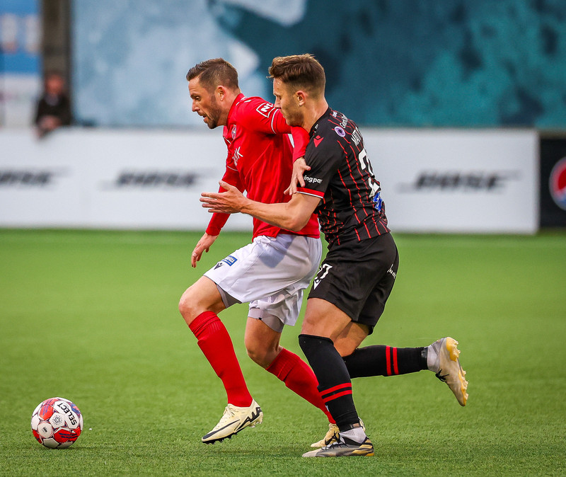 Aron Jó og Matti Villa fengu olnbogaskot í andlitið frá stjörnunum (Myndir)