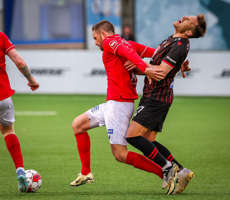 Aron Jó og Matti Villa fengu olnbogaskot í andlitið frá stjörnunum (Myndir)