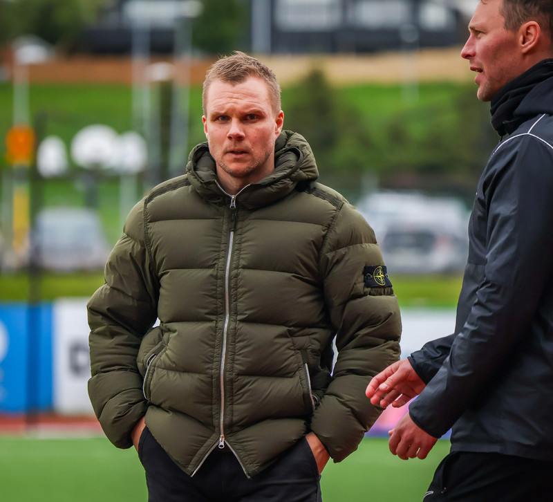 ,,Þennan mann þarf að handjárna