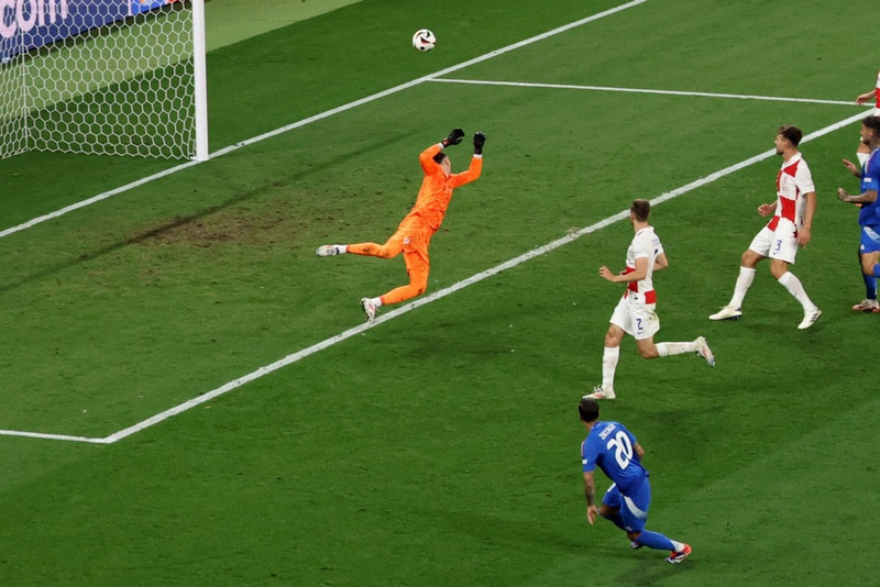 EM: Dramatík er Ítalía kom sér í 16-liða úrslit - England og Frakkland örugg áfram