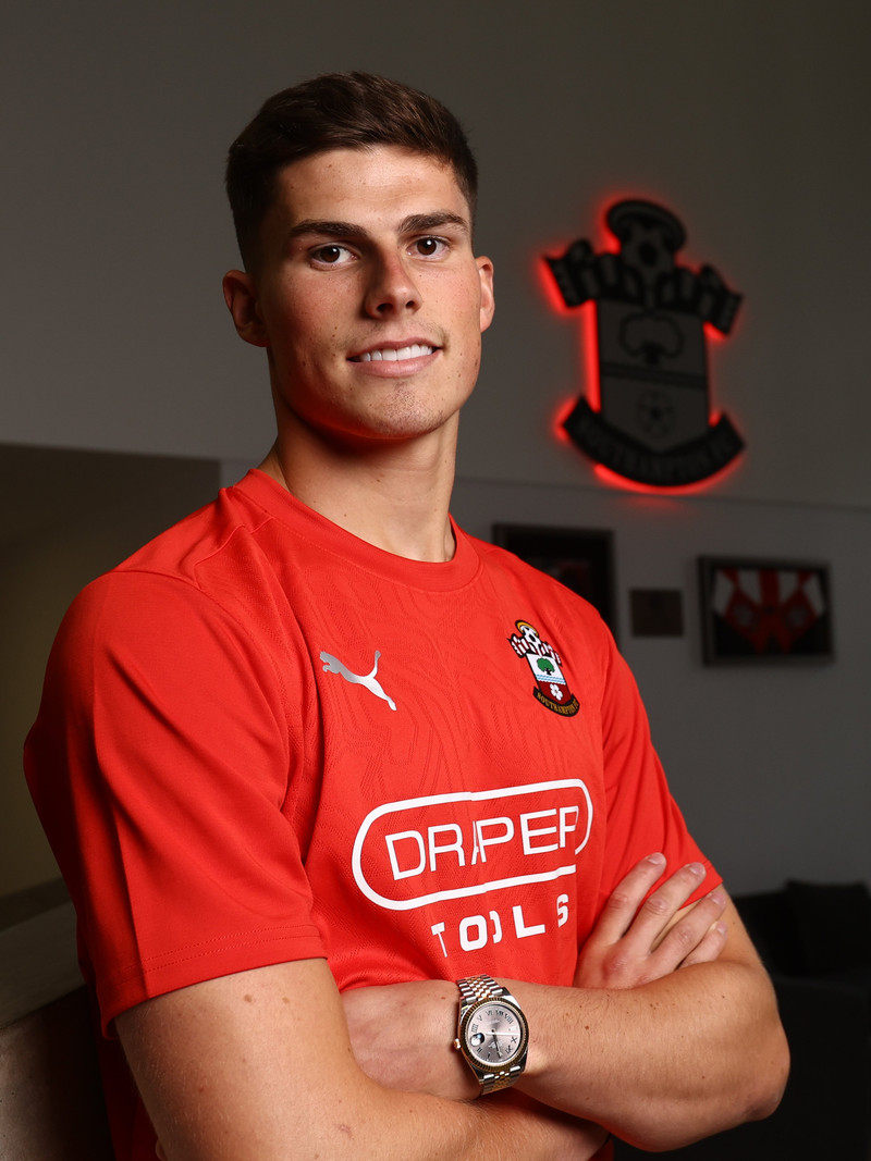 Southampton kaupir varnarmann úr C-deildinni (Staðfest)