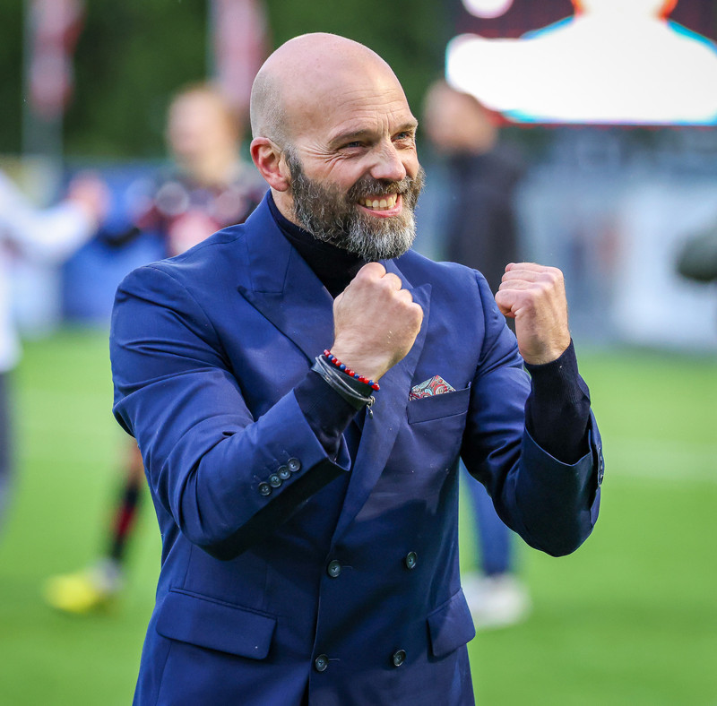 Arnar Gunnlaugs: Sveinn Gísli, þú ert ekki að fara fet