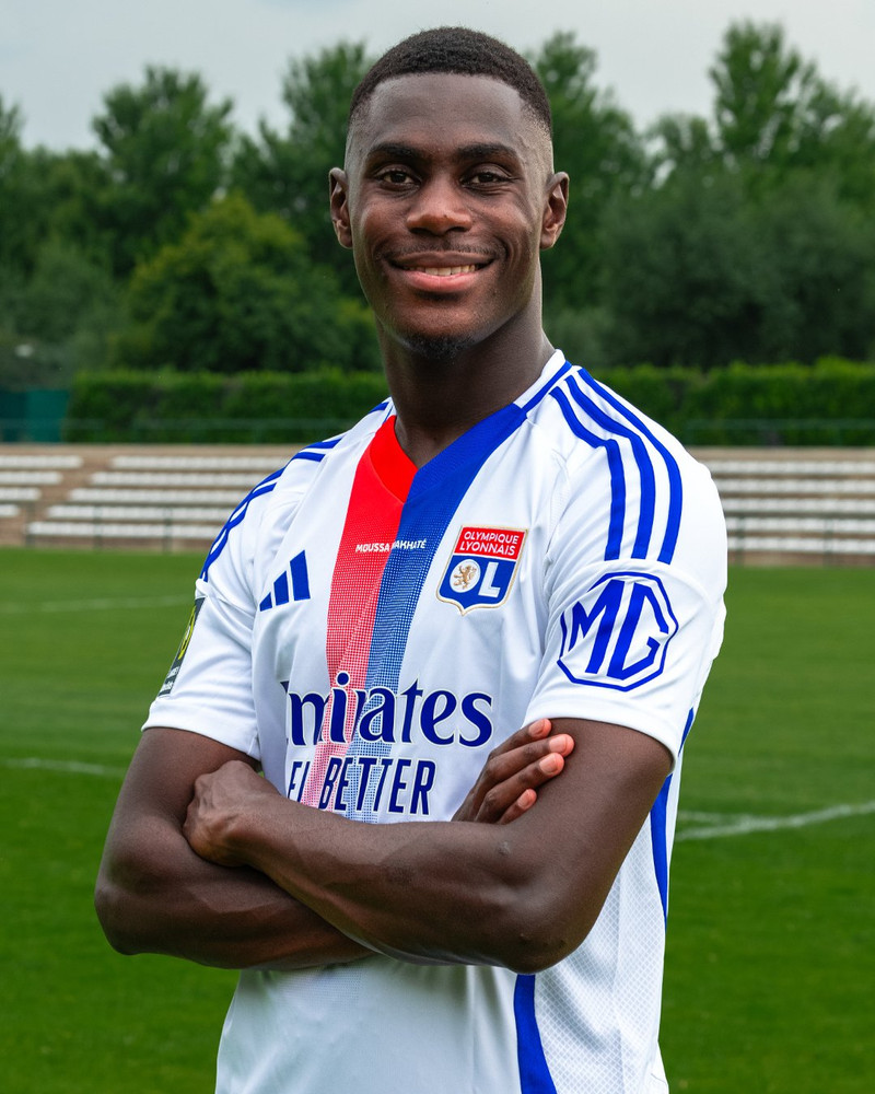 Moussa Niakhate til Lyon (Staðfest)