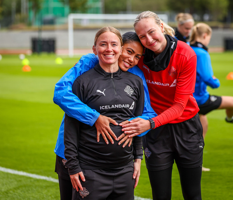 Gunnhildur Yrsa, Sveindís Jane og Cecilía Rán.