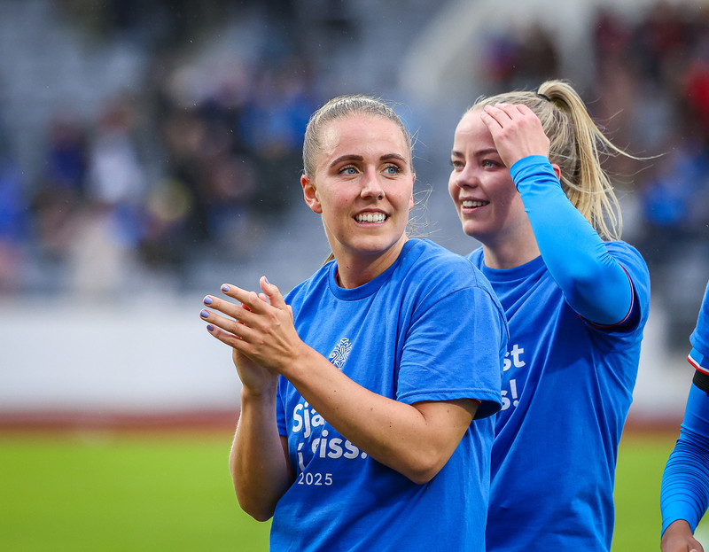 Eftir að Ísland komst á EM.