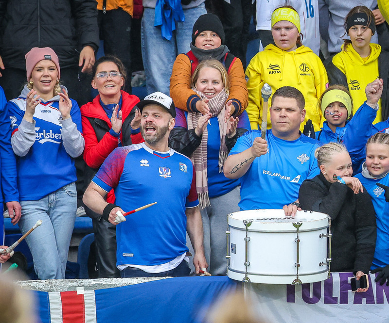 Leikdagur á Laugardalsvelli - Völlurinn opnar 90 mínútum fyrir leik