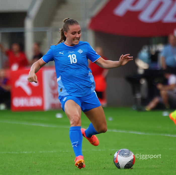 Guðrú Arnardóttir í leiknum í kvöld.