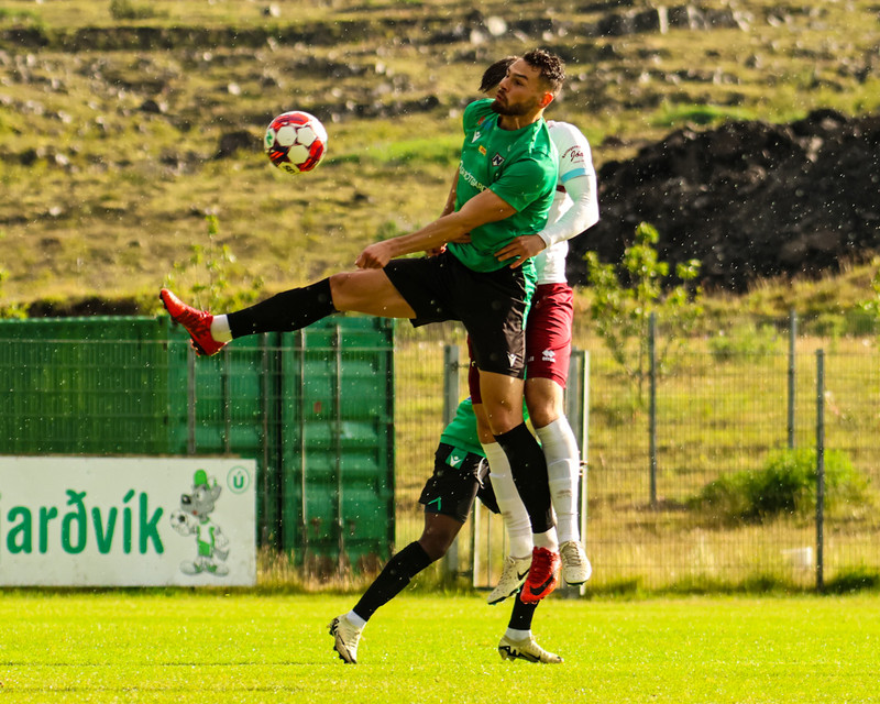 Myndaveisla: Njarðvík vann Leikni í 5 marka leik
