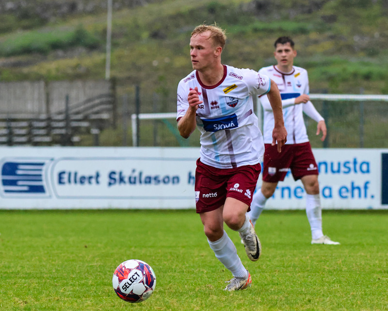 Myndaveisla: Njarðvík vann Leikni í 5 marka leik