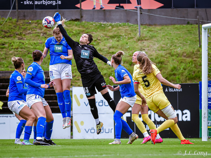 Myndaveisla: Stjarnan vann gulklædda FH-inga