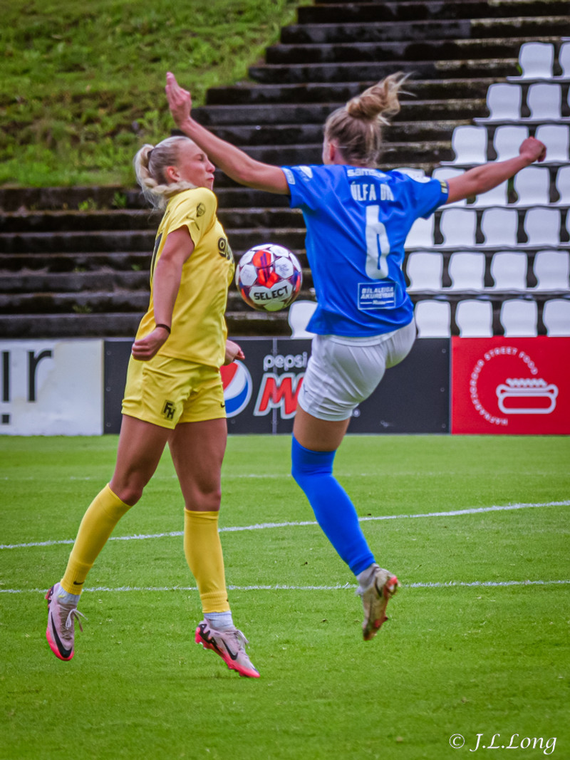 Myndaveisla: Stjarnan vann gulklædda FH-inga