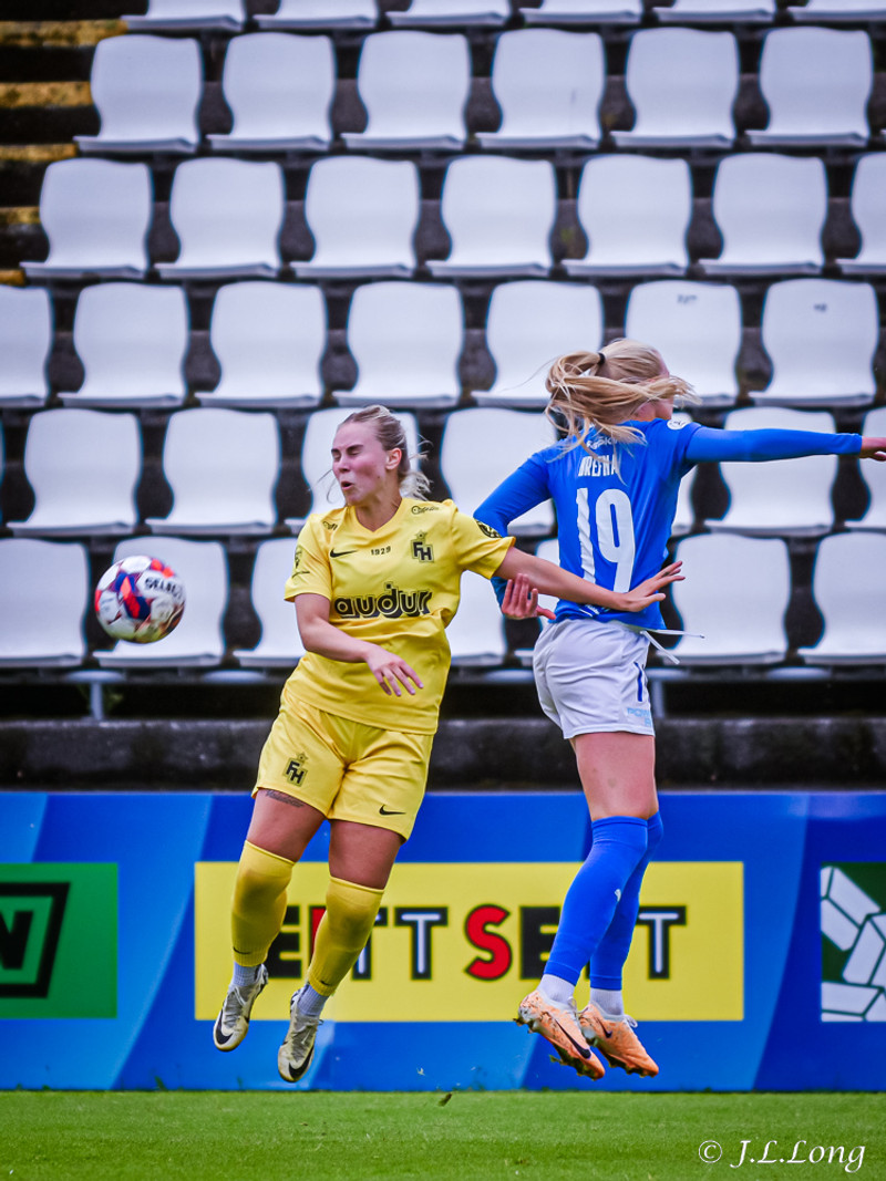 Myndaveisla: Stjarnan vann gulklædda FH-inga