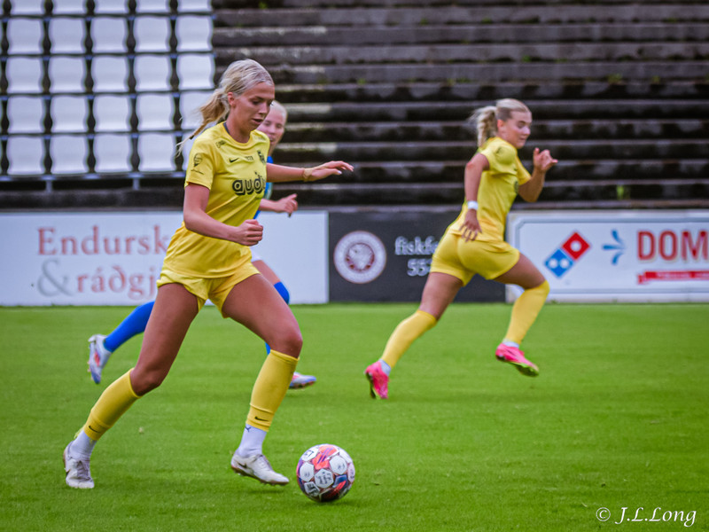 Myndaveisla: Stjarnan vann gulklædda FH-inga