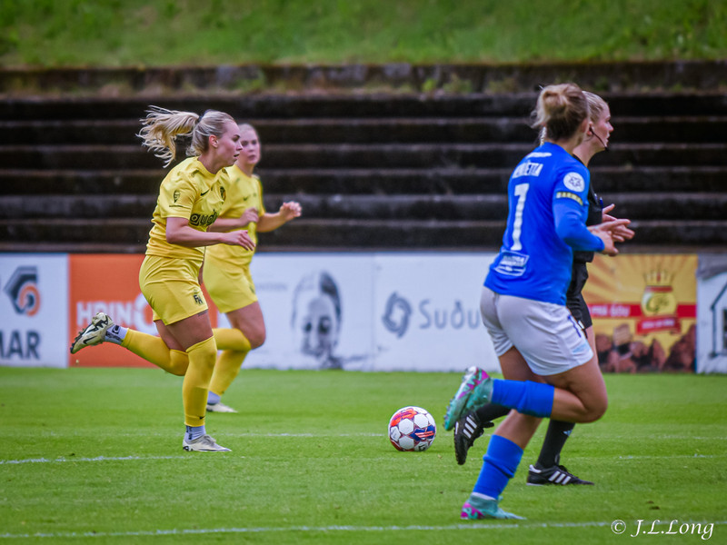 Myndaveisla: Stjarnan vann gulklædda FH-inga