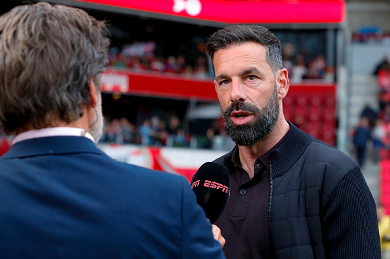 Fær Van Nistelrooy að stýra Man Utd út tímabilið?