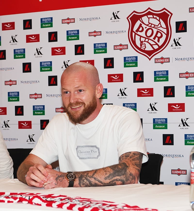 Aron Einar Gunnarsson er mættur heim