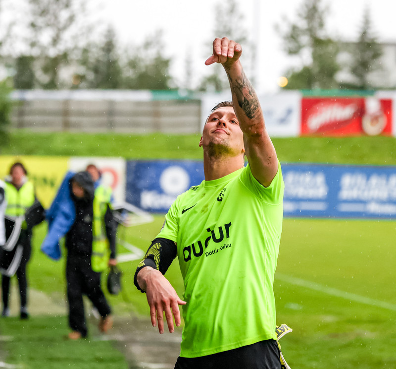 Hvað verður um Sindra Kristin?