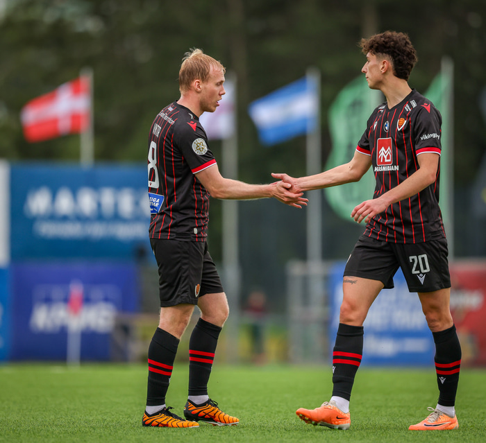 Tarik valdi Víking fram yfir Val.