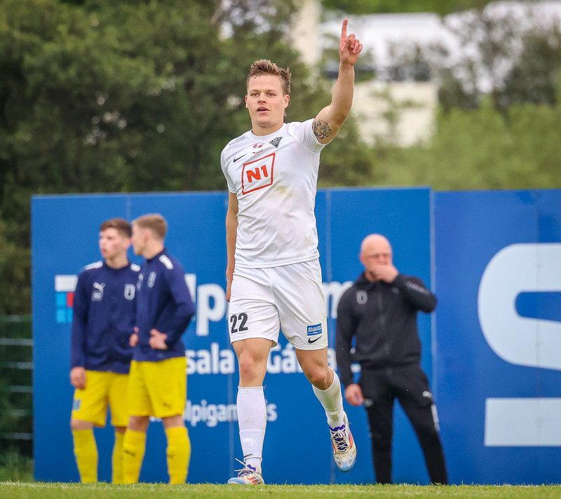 Oliver Heiðarsson skoraði mark ÍBV.