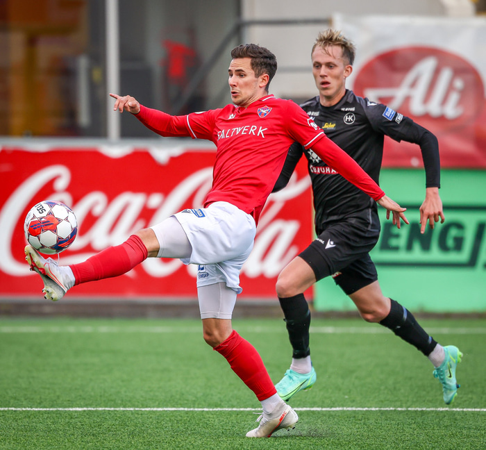 Jónatan Ingi fór illa með HK.