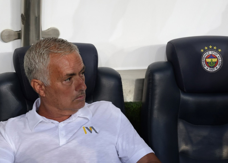 Mourinho brjálaður þrátt fyrir sigur: Viljum ekki þennan dómara aftur