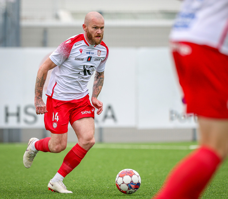 Aron Einar ekki utan fyrr en í fyrsta lagi í janúar