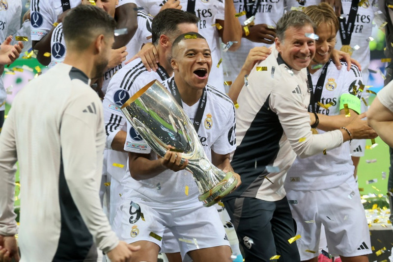 Real Madrid spilar við nágranna sína í Atletico.