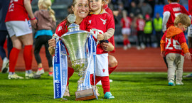 Stolt Fanndís leggur skóna á hilluna (Staðfest) -...