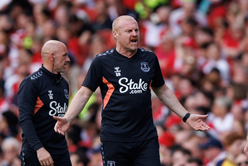 <b>Stjórinn: Sean Dyche (Everton</b> - Talað hefur verið um að starf hans sé í hættu en hann stýrði Everton til gríðarlega góðs sigurs gegn Palace.