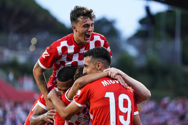 Spánn: Van de Beek lagði upp í öruggum sigri Girona