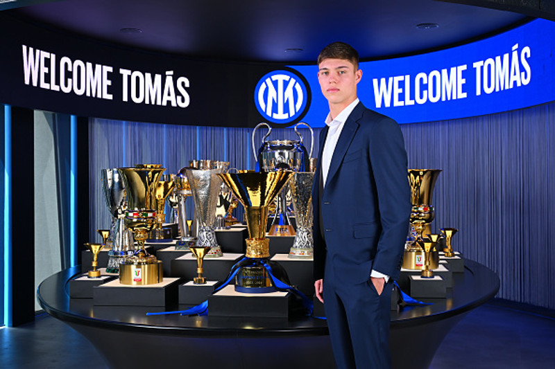 Tomas Palacios.