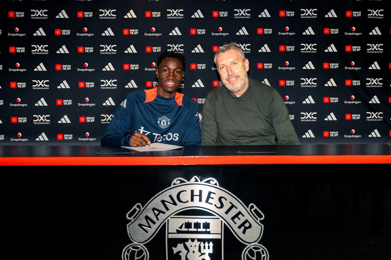 Man Utd fær efnilegan miðjumann (Staðfest)