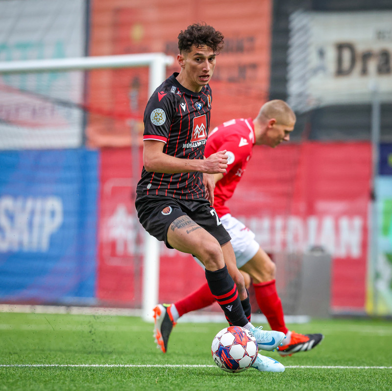 Tarik Ibrahimagic var maður leiksins í mögnuðum sigri Víkings gegn Val.