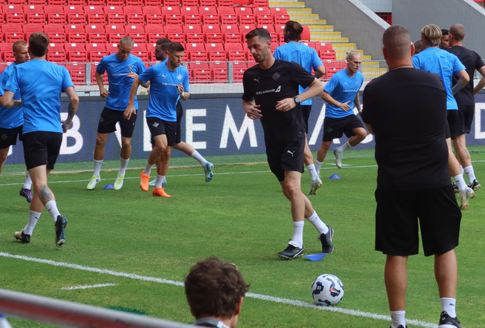 Sölvi Geir Ottesen á æfingu landsliðsins í gær.