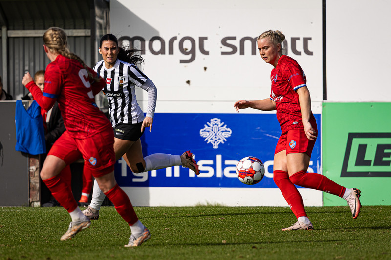 Myndaveisla: Haukar unnu KR í slag toppliðanna