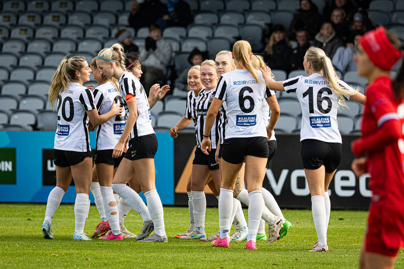 Myndaveisla: Haukar unnu KR í slag toppliðanna