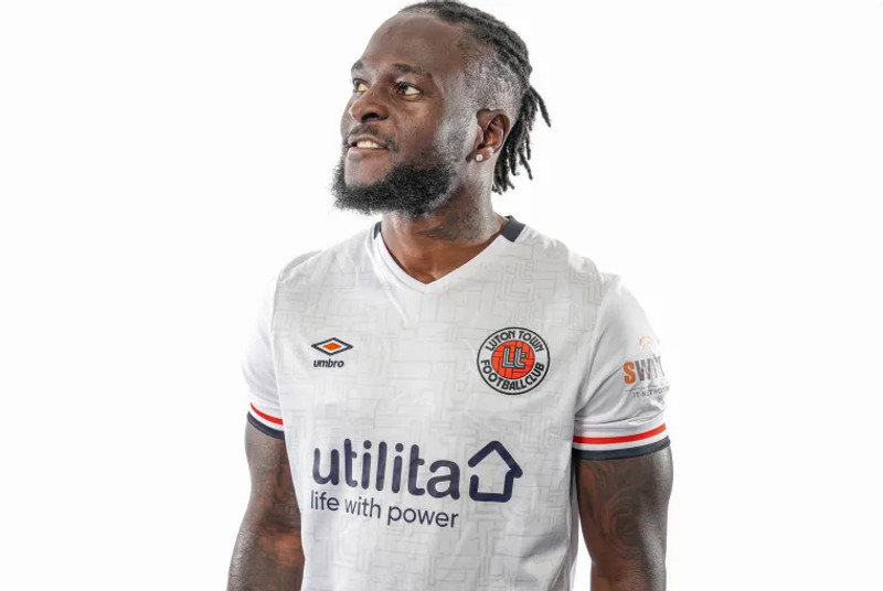 Victor Moses til Luton (Staðfest)