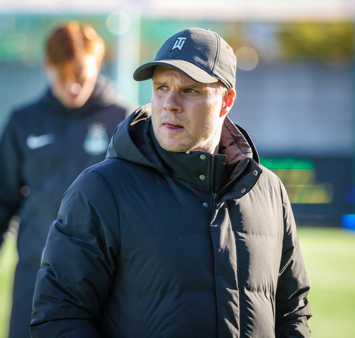 Halldór Árnason er ekki bjartsýnn á að Damir snúi aftur fyrir gluggalok.