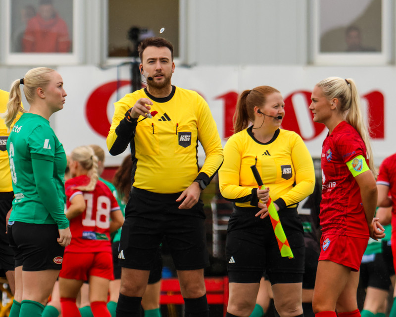 Myndaveisla: Haukar fögnuðu sigri í 2. deild eftir sigur á Völsungi