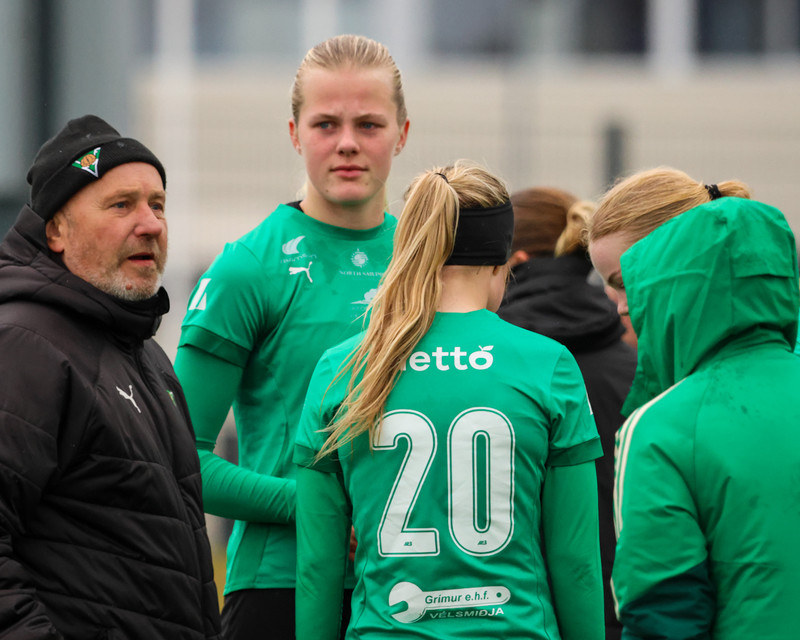 Myndaveisla: Haukar fögnuðu sigri í 2. deild eftir sigur á Völsungi