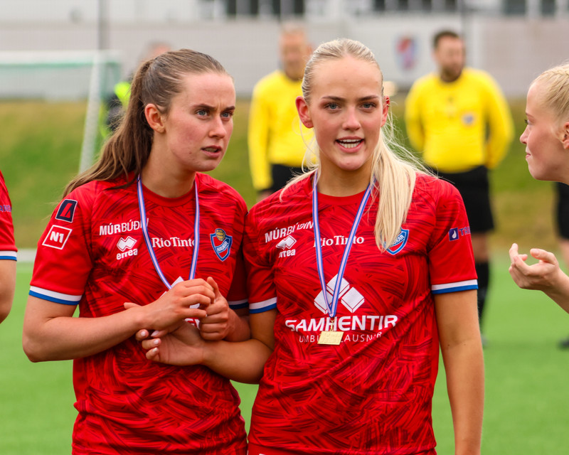 Myndaveisla: Haukar fögnuðu sigri í 2. deild eftir sigur á Völsungi