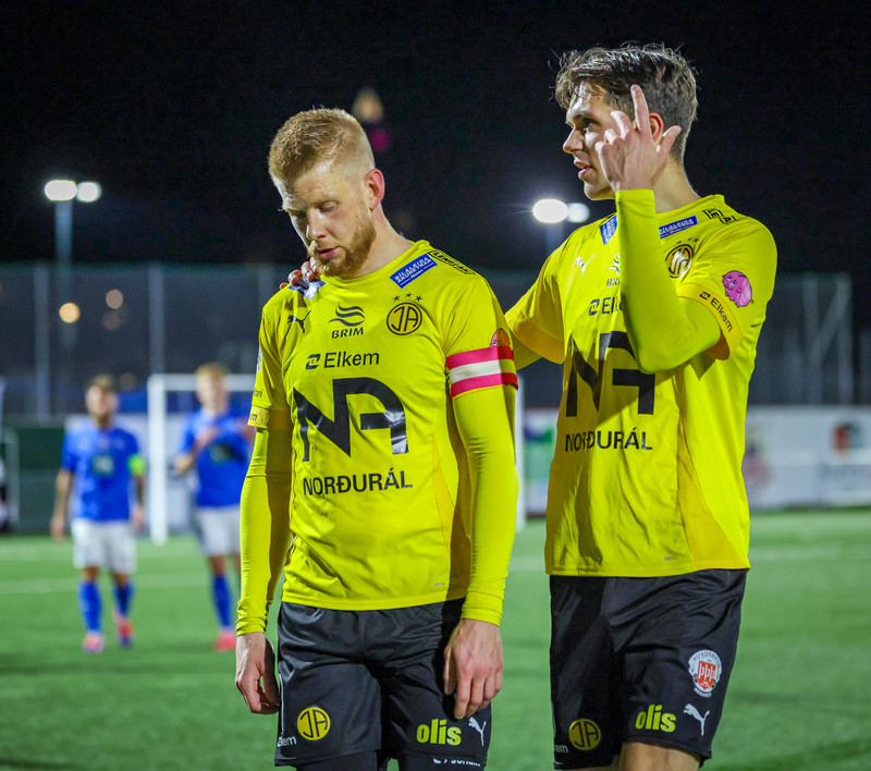 Viktor Jónsson og Oliver Stefánsson, leikmenn ÍA.